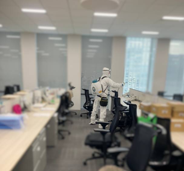 室内噴霧消毒作業 室内噴霧消毒作業