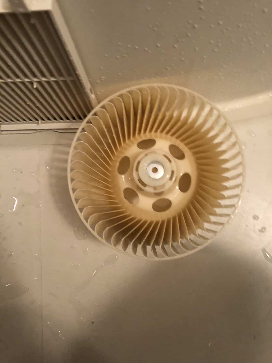 パナソニック製浴室乾燥換気扇ファン洗浄後