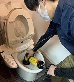 トイレの詰まり解消