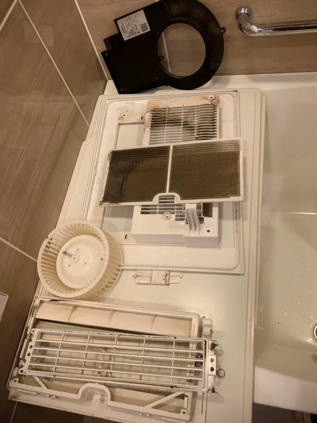 TOTO製浴室乾燥換気扇_200116_0011