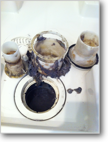 洗濯パン排水トラップ施工前