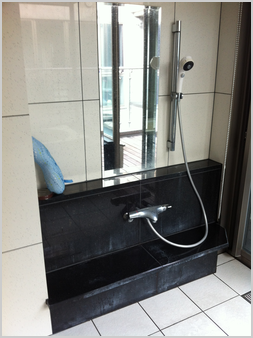 浴室水垢施工前